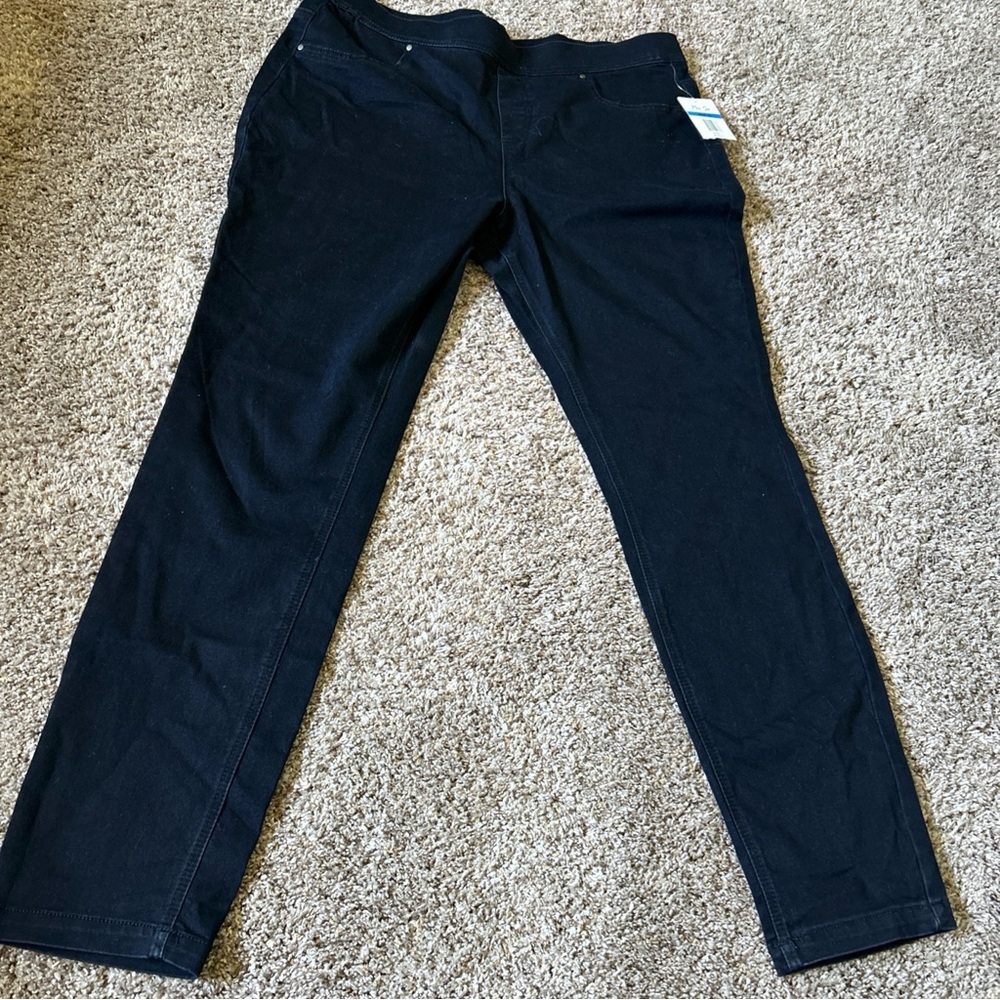 Per Se  Women’s Size XL Jeans/Jeggings #2437 Medium Wash, New With Tags